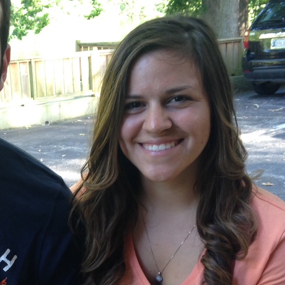 Meet your Posher, Cara - Picture 1 of 1